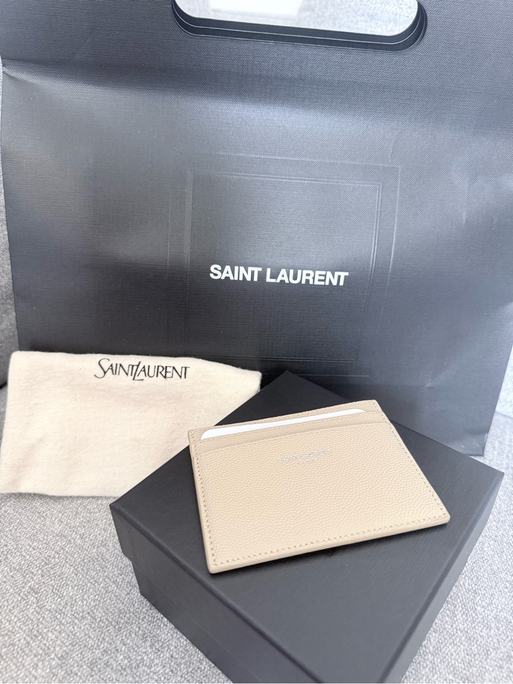 [NEW with BOX] Saint Laurent Beige Leather Card Holder - Picture 4 of 6